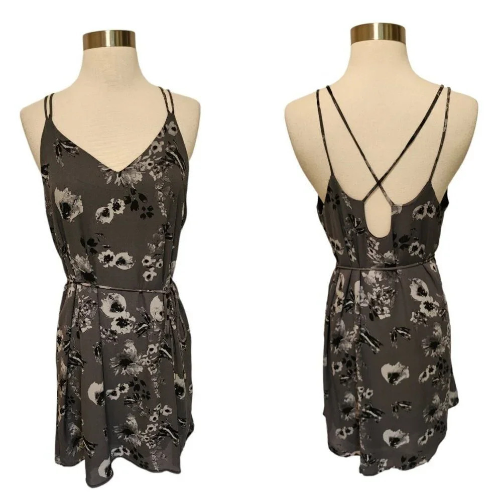 Maurices Gray Short Dress‎ Size Medium Floral Print Spaghetti Straps